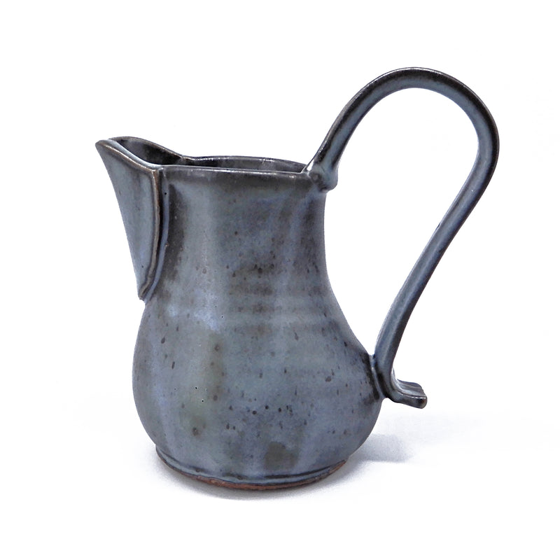Darted Pitcher