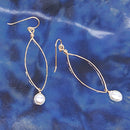 Oblong Teardrop/Pearl Earring in Gold